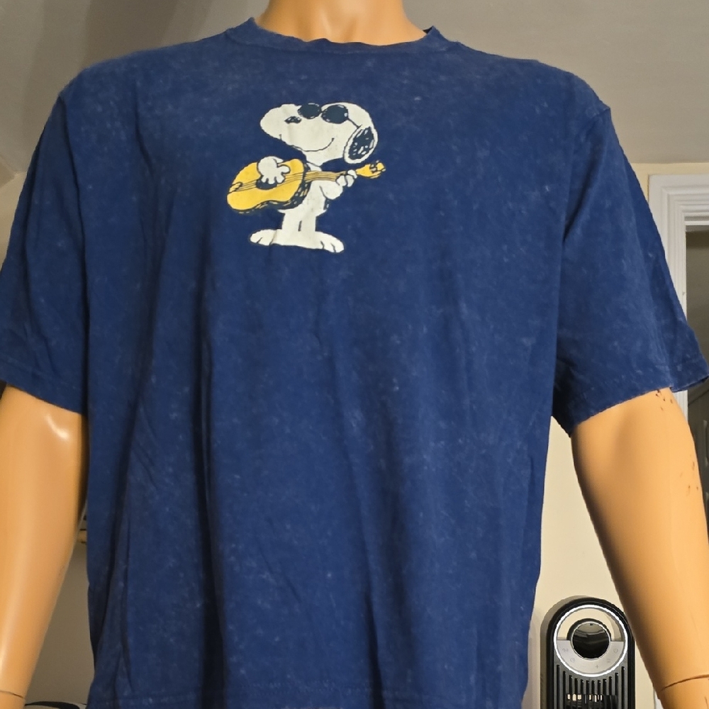 Peanuts Blue Snoopy Short Sleeve Tee NWOT